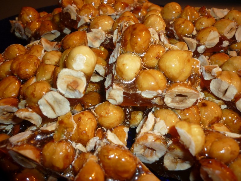 Croccante di nocciole