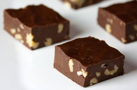 Fudge cioccolato e nocciole