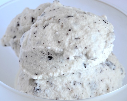 Gelato stracciatella con latte di soia e cioccolato fondente