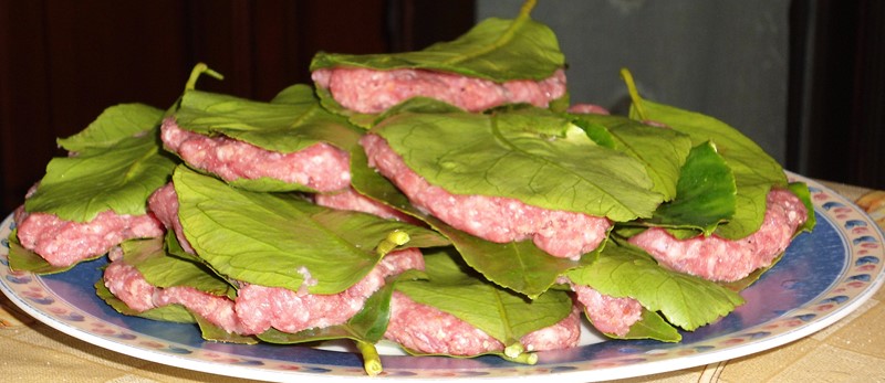 Polpette nelle foglie di limone